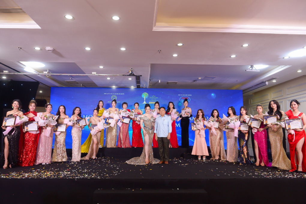 a25-hotel-han-hanh-dong-hanh-cung-hoa-hau-quy-ba-trai-dat-viet-nam-2024