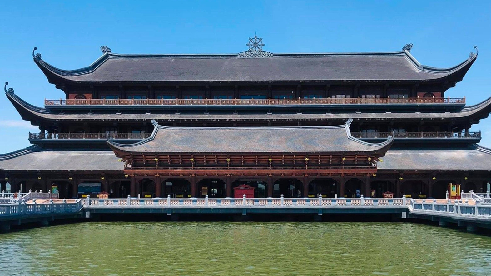 tour-ha-noi-chua-tam-chuc-dia-tang-phi-lai-tu