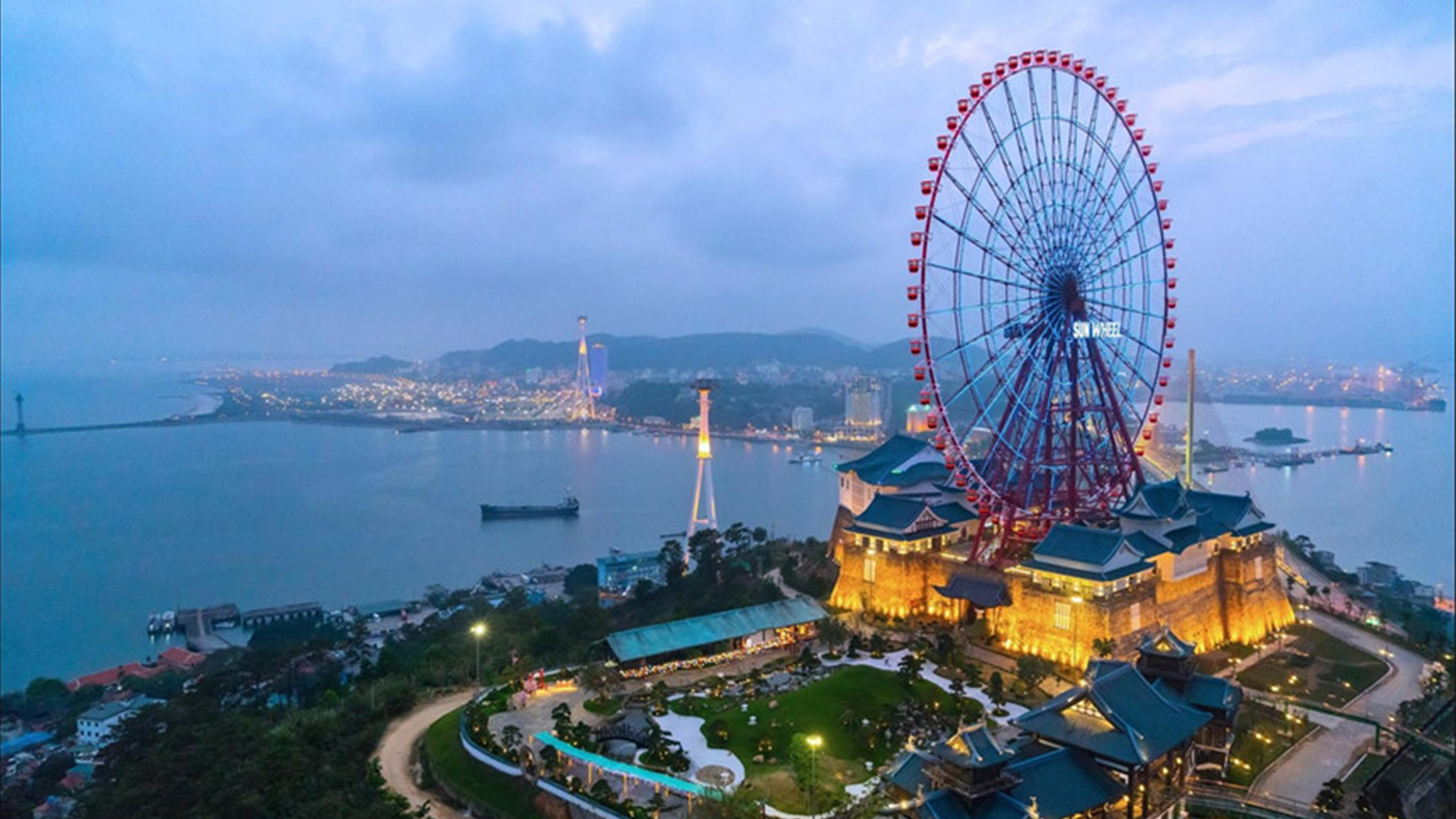 tour-ha-noi-vinh-ha-long-ha-long-park-bai-chay