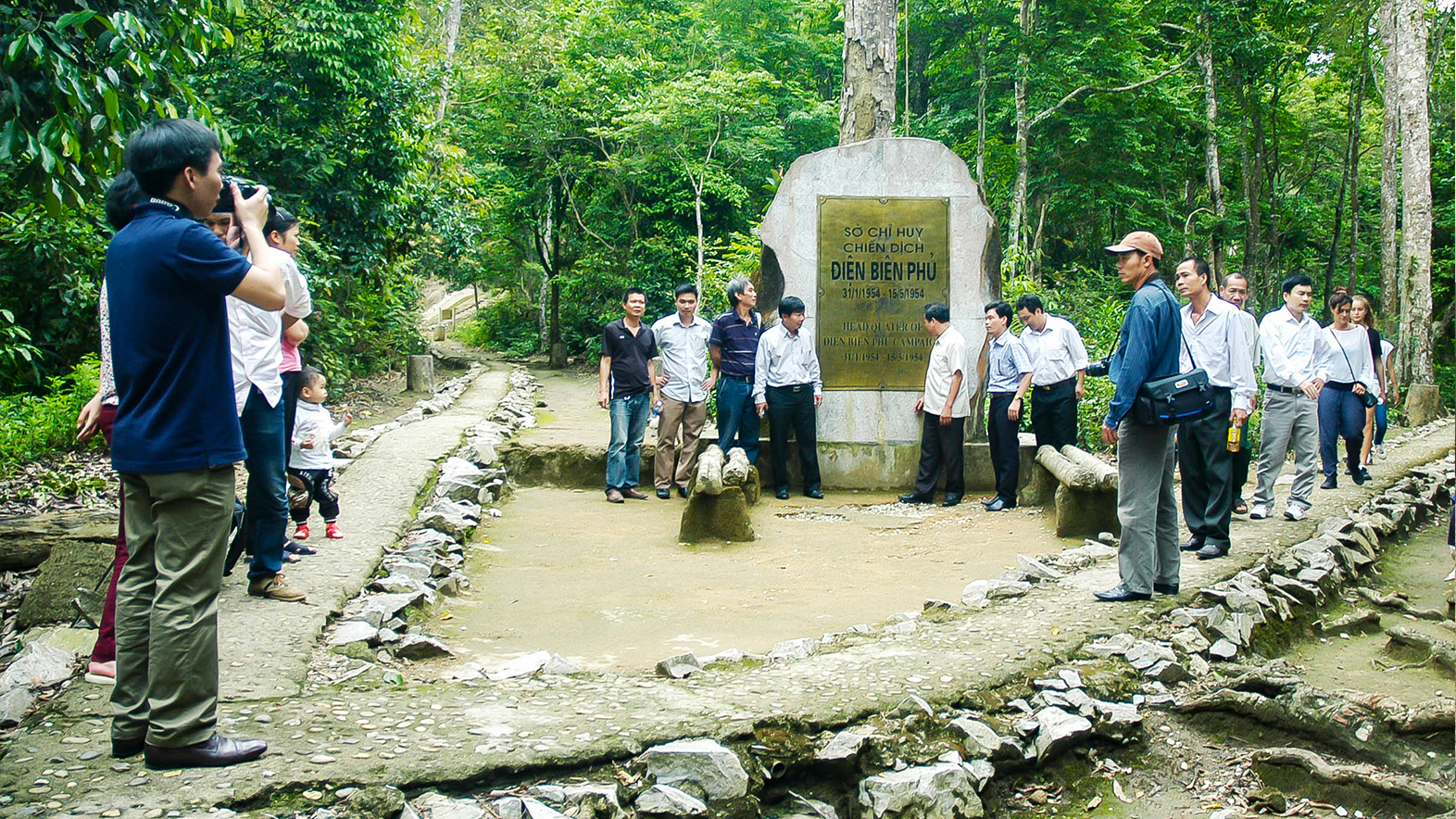 tour-ha-noi-moc-chau-muong-phang-dien-bien-ha-noi