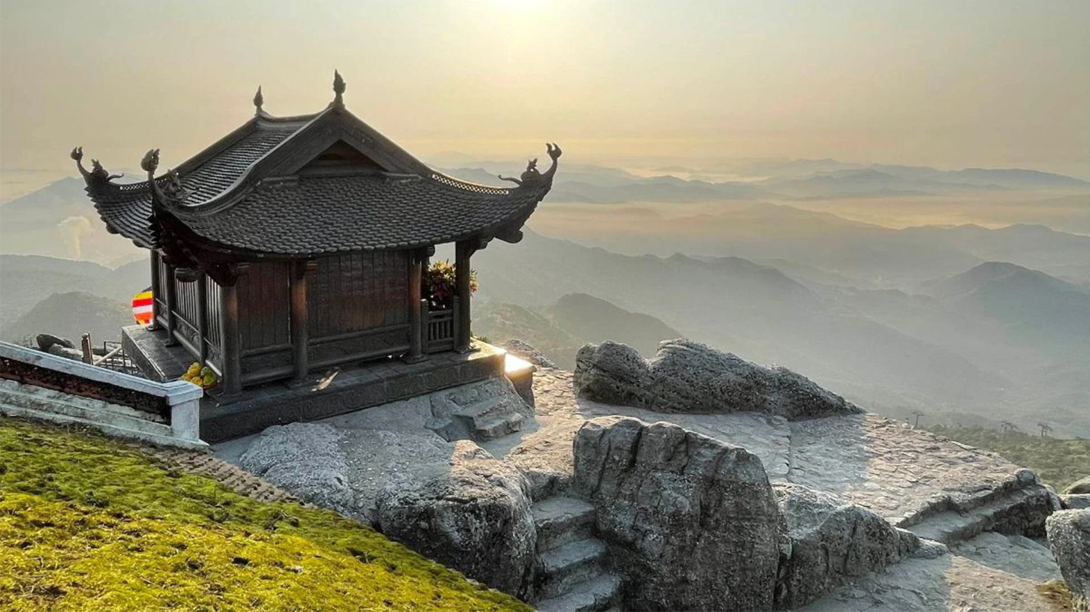 tour-vinh-ha-long-ha-long-park-bai-chay-yen-tu