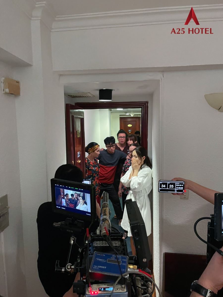 a25-hotel-doi-can-hoang-quoc-viet-phim-truong-quen-thuoc-cua-hang-phim-truyen-hinh-viet-nam