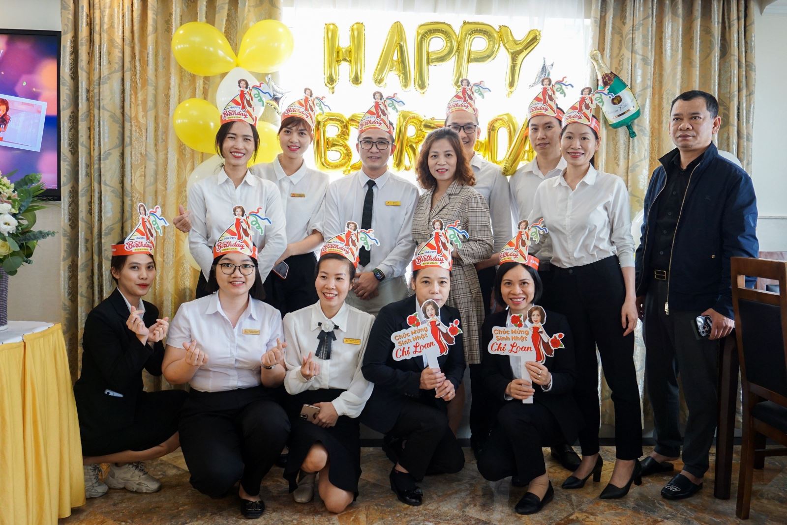 van-hoa-a25-family-pho-tong-giam-doc-nguyen-thi-thuy-loan-we-will-always-love-you