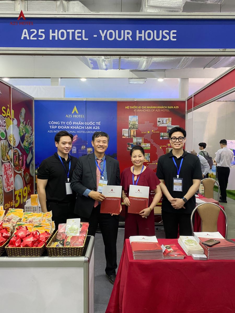 a25-hotel-group-gian-hang-soi-noi-nhat-hoi-cho-du-lich-vitm-2023