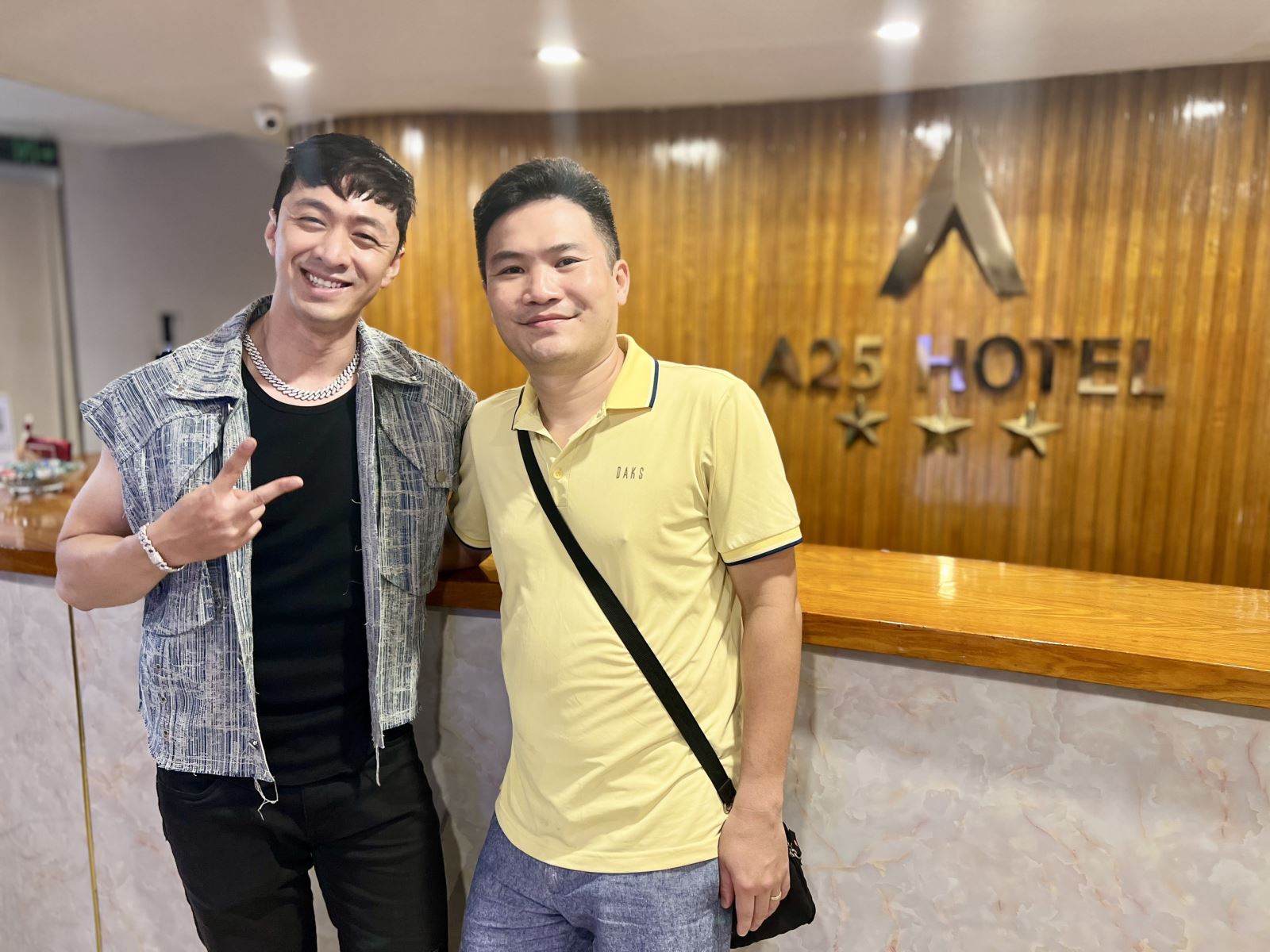 a25-hotel-12-ngo-si-lien-boi-canh-quen-thuoc-cua-nhung-bo-phim-gio-vang